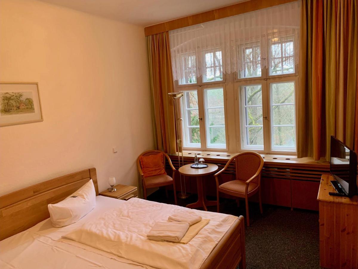 Forsthaus Siehdichum * Grunow-Dammendorf